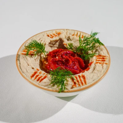 Fasole batută cu ceapa și roșii 500g